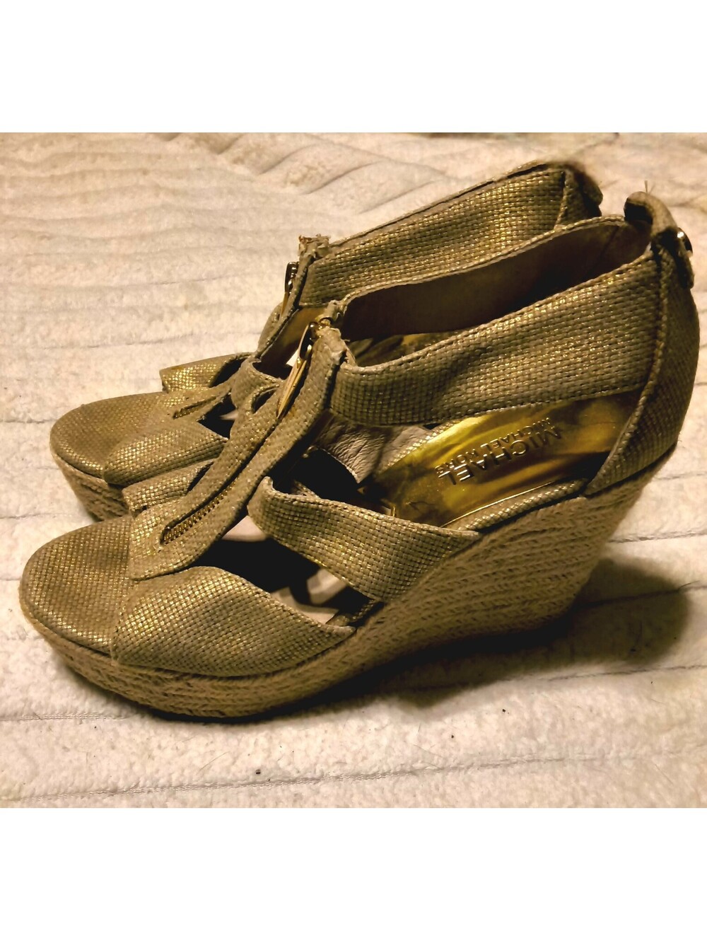 Michael Kors Beige Wedge Sandals with Front Zipper Sz 6